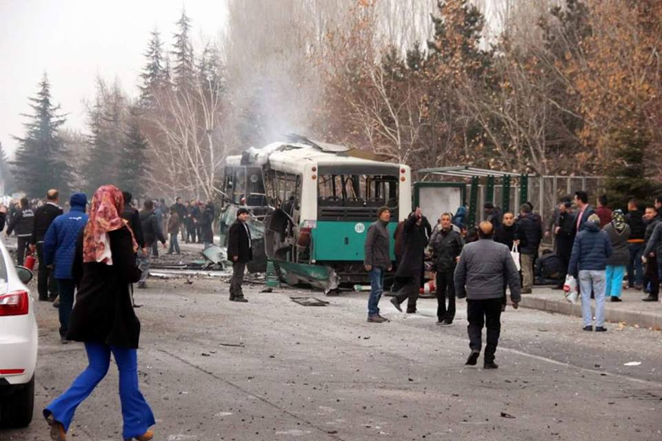 ABD ve AB Emperyalistlerini  Bunların Kuklaları Meclisteki Amerikancı 4 Partiyi  PKK’yi, IŞİD’i, PYD’yi, YPG’yi, TAK’ı  Lanetliyoruz
