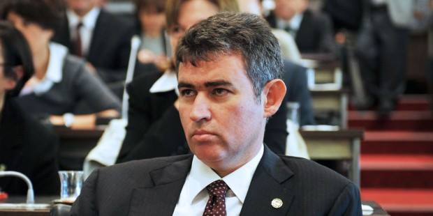 Ey Feyzioğlu; Kaçaksaray Mukimi ve Akp’gillerin Başkanlık Oyununda Kendin Figüran Olabilirsin. Avukat Camiasını Kullanmayı Bırak Artık.