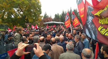 Anıtkabir’de Mustafa Kemal’e,  “Bağımsızlık Benim Karakterimdir” sözüne yasak!