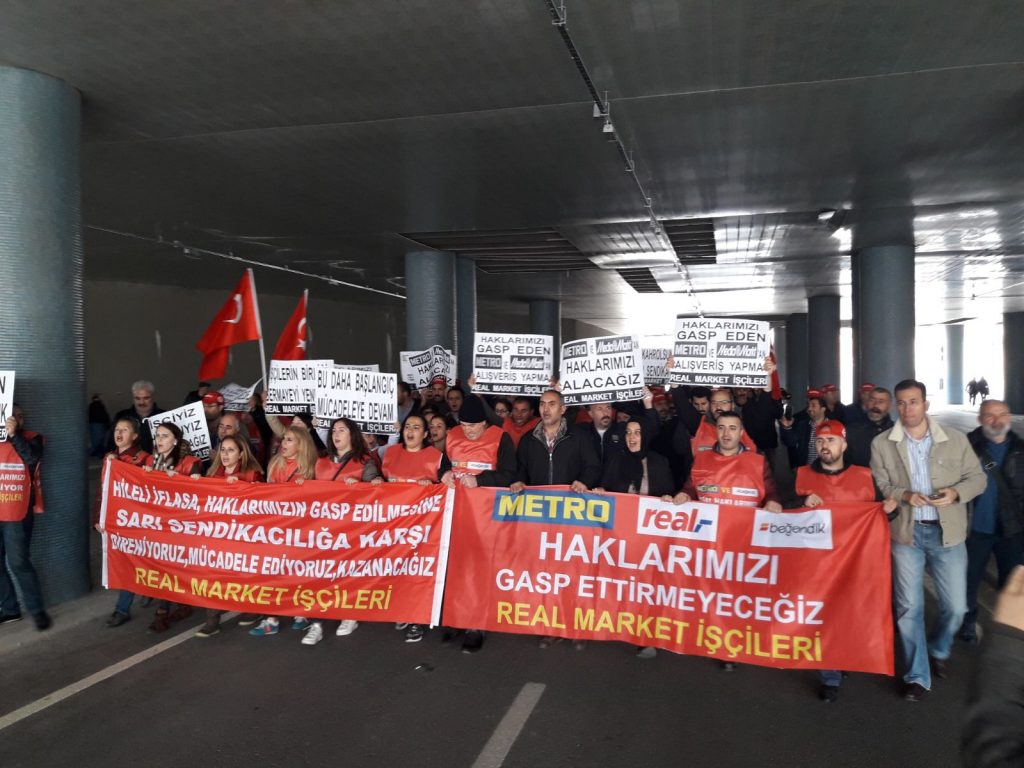 Nakliyat-İş’ten: Real Market İşçileri, Hileli İflasa Karşı İstanbul Anadolu Adliyesi’nde Mücadeleye Devam Ediyor