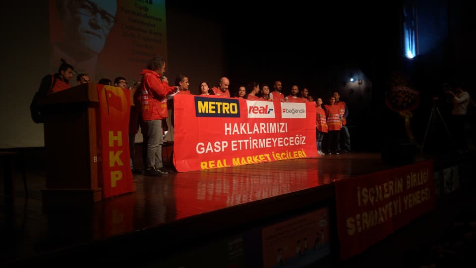 Real Market İşçilerine biber gazlı polis saldırısı