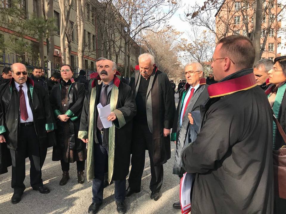 Hukuk, kanun koruyucu Yargıtay, hukuku, yargı kararlarını tanımıyor Halkın Kurtuluş Partisi mücadeleye devam ediyor