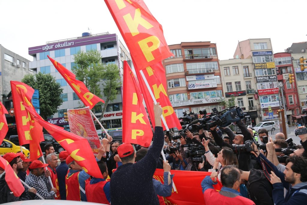 1 Mayıs’ın Anavatanı Taksim yasaklanamaz!  Gözaltına alınan Yoldaşlarımız derhal serbest bırakılsın!