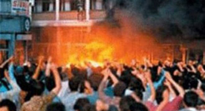 Sivas Katliamı’nın, Sorumlusu AB-D Emperyalistleri ve Yerli Satılmışlardır!