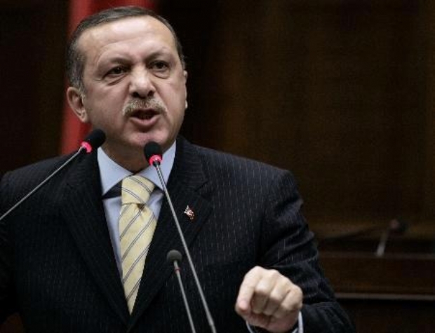 HKP, Uluslararası Hukuku takmayan, Birleşmiş Milletler Antlaşmasını hiçe sayan, ne yasa ne Anayasa takmayan AKP’giller ve Reisinin yakasını bırakmıyor ve bir kez daha tarihe not düşüyor