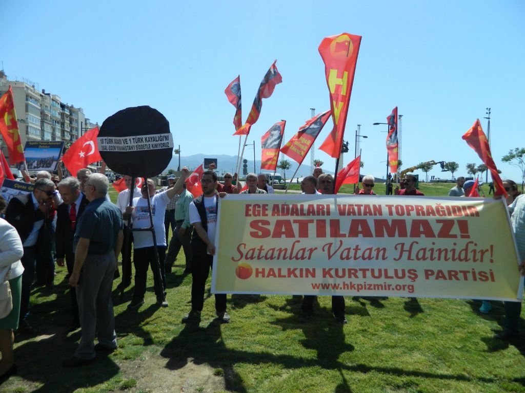 Ege Denizindeki 18 Adamızı ve 1 Kayalığı İşgal Eden Yunanistan’ın İzmir Başkonsolosluğuna Siyah Çelenk Bırakıldı