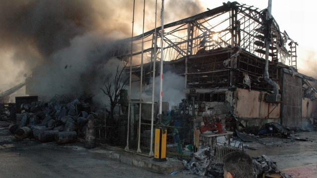 Gebze’de fabrika yangınında yaşamını yitiren işçilerin katili Parababaları düzenidir!