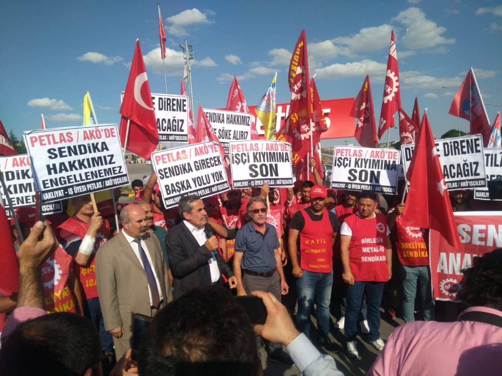 Gönülleri titreten Halk Ozanımız Neşet Ertaş’ın memleketi Kırşehir’de Nakliyat-İş Petlas İşçilerinin gönüllerini titretiyor Petlas Patronunu korkudan titretiyor!