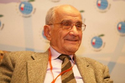 Mümtaz Soysal insan olarak yaşadı, insan olarak ayrıldı bu dünyadan