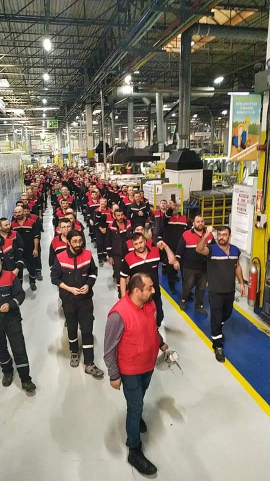 İşçi Düşmanı MESS’e ve Sarı, Gangster Sendikacılığa karşı direnen Metal İşçilerininin mücadelesini  selamlıyoruz!