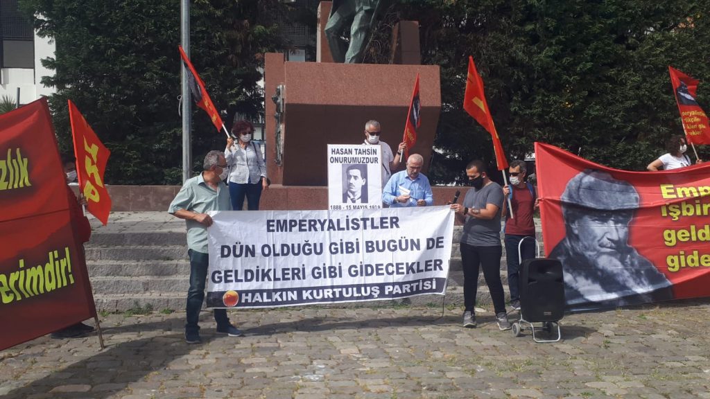 HKP İzmir İl Örgütü İzmir’in İşgalinin 101’inci Yılını Hasan Tahsin Anıtı Önünde Andı.