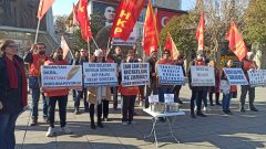 Halkımızı yoksulluğa, açlığa mahkûm eden AKP’giller’in, sefalet ücretini ve verdiği sadaka gibi ücret zamlarını Bakırköy Özgürlük Meydanı’nda protesto ettik