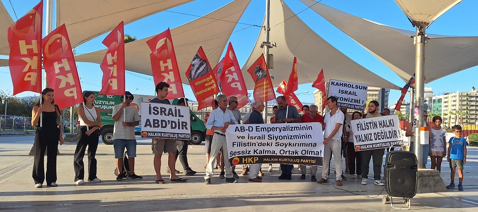 Katil, Siyonist İsrail’i İzmir’de Protesto Ettik
