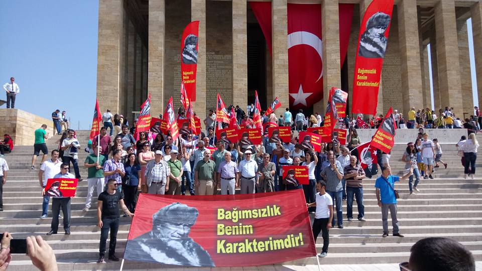 Ulusal Egemenliğimize Göz Dikenler ile Çocuklarımızın Katline Sebep Olanlar  AB-D Emperyalistleri ve Onların Yerli Uşaklarıdır. Kutlu Mu 23 Nisan?