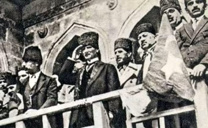9 Eylül İzmir’in Kurtuluş Yıldönümü Kutlu Olsun!
